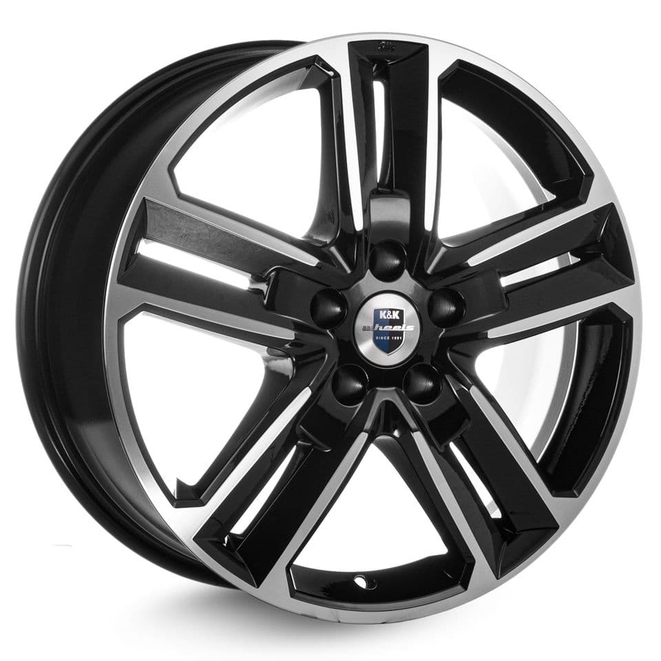 КиК Backfire 8x18 5x114.3 ET45 DIA66.1 алмаз черный