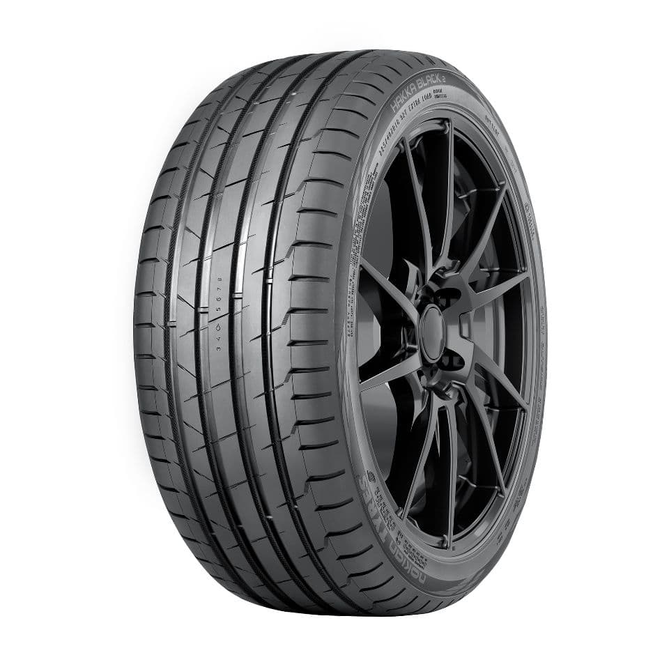 Nokian Tyres (Ikon Tyres) Hakka Black 2 255/40 R18XL 99Y  